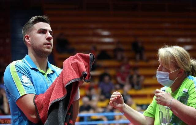 篮球生态闭 篮球生态闭